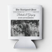 の結婚新聞おもしろい白黒フォトズ結婚 缶クーラー (裏面)