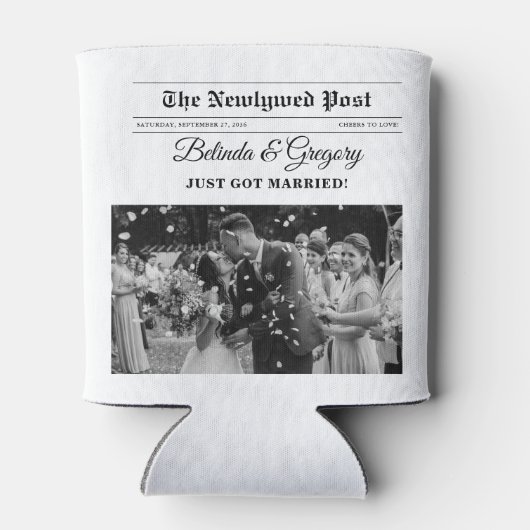 の結婚新聞おもしろい白黒フォトズ結婚 缶クーラー (裏面)