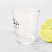 の結婚日付と名前のメイド・オブ・オーナー（花嫁付き添い人）パーソナライズされた ショットグラス (右)