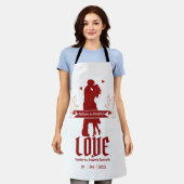 の結婚記念日のカスタマイズ エプロン (着用した状態)