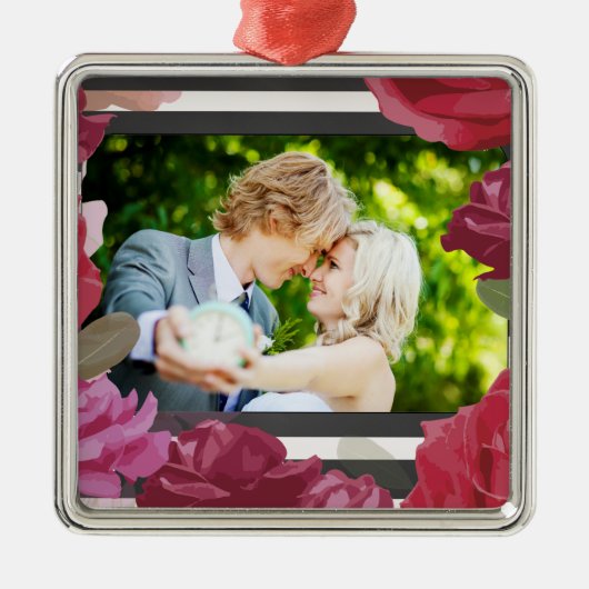 の結婚記念日のバラストライプ、カスタム写真 メタルオーナメント (正面)
