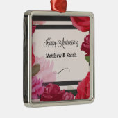 の結婚記念日のバラストライプ、名前をカスタムする メタルオーナメント (右)