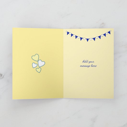 の結婚記念日の黄色とバンティングとハート カード (内部)