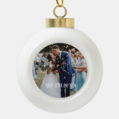 の結婚記念日初めてのクリスマス セラミックボールオーナメント (正面)