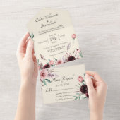 の結婚赤面ピンクとブルゴーニュのフローラバラクリーム オールインワン招待状 (貼ってはがせる)