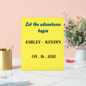 の結婚黄色の背景を持つアクリルサイン アクリルサイン (ウェディング)