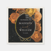 の結婚黒とオレンジのフローラパーソナライズされた スタンダードカクテルナプキン (正面)