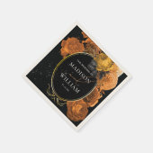 の結婚黒とオレンジのフローラパーソナライズされた スタンダードカクテルナプキン (角)