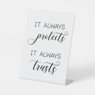 の'結婚1コリント13'それは常に保護 台座サイン