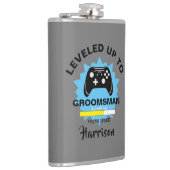 の結婚groomsmanがゲーマーのおもしろいをレベルアップ フラスク (右)