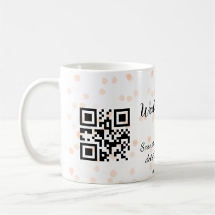 の結婚webサイトはオレンジ色の詳細のためのQRコードをスキャンする コーヒーマグカップ