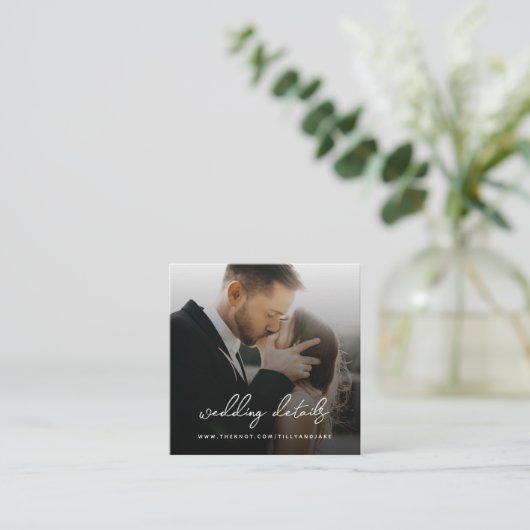 の結婚Webサイト | QRコード最小化写真RSVP エンクロージャーカード (スタンド正面)