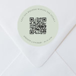 の結婚webサイトQRコード詳細rsvp sage green ラウンドシール<br><div class="desc">WebサイトのURL結婚を追加する。詳細については、詳細、オンライン出欠。セージ緑色の背景、黒い文字。</div>