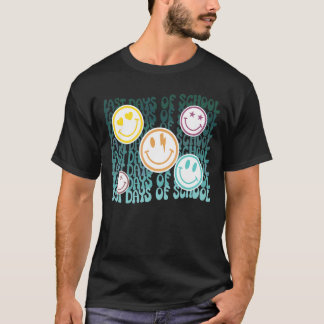 ~の翌年に学校の最終日が楽しく過ごす Tシャツ