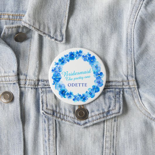 の花嫁結婚メイドのパンジー青い花の名前をカスタムする 缶バッジ (インサイチュ)