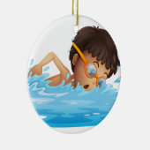 の若い男の子の水泳黄色いゴーグル セラミックオーナメント (右)