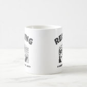 の読制限のない旅 – パーソナライズ コーヒーマグカップ (中央)