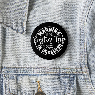 の警告ベスティーズの旅が白黒登場 缶バッジ