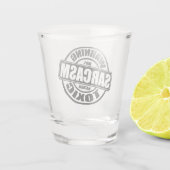 の警告有害な皮肉 ショットグラス (裏面)