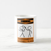 の警告気性ハンドベル選手 コーヒーマグカップ (中央)