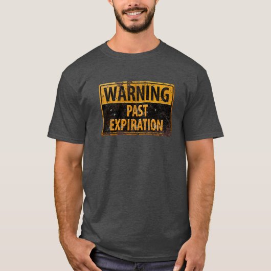 の警告過去の有効期限 – ダーティ・メタルの危険信号 Tシャツ (正面)