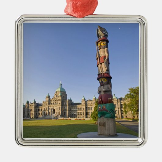 ～の議会建物のトーテムポール メタルオーナメント (正面)