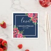 の赤結婚とピンクの花ダークネイビーブルー スタンダードカクテルナプキン (インサイチュ)
