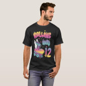 の転が12ローラースケートで滑る誕生日 Tシャツ (正面フル)