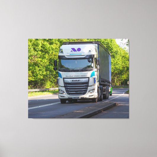 の転がHerefordshireを通る貨物 キャンバスプリント (正面)