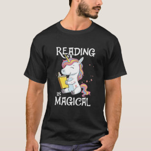 の魔法読のかわいい本好きおたくユニコーン Tシャツ