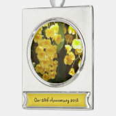 の黄色ぶら下がったい蘭の熱帯花 シルバープレートバナーオーナメント (左)