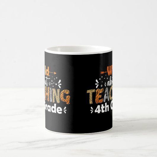 の4年生教えの先生ギフトにつおもしろいいて コーヒーマグカップ (中央)