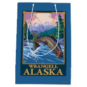 はえの魚釣り場面- Wrangell、アラスカ ミディアムペーパーバッグ (裏面)