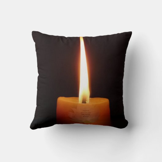 はす蝋燭およびNMRKのSGIの仏教の枕 クッション (裏面)