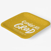 はっきりしたおめでとうが黄色い卒業パーティーを開く ペーパープレート (傾斜あり)