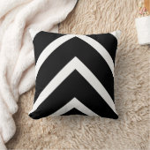 はっきりしたで黒いシェブロン クッション (ブランケット)