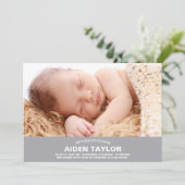 はっきりしたなベビーの誕生の発表 案内状 (スタンド正面)