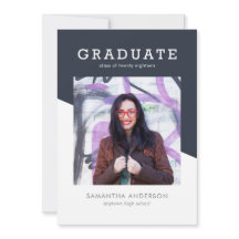 はっきりしたな色の卒業の招待状