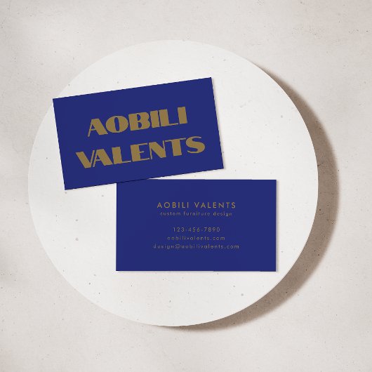 はっきりしたカラフルレトロタイポグラフィブルー金ゴールドクリエイティブ 名刺