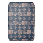 はっきりしたカリブのTribal Mudcloth：ネイビーブルー、ピンク バスマット (正面縦)