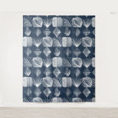 はっきりしたカリブのTribal Mudcloth：ネイビーブルー&ホワイト、 タペストリー (正面)