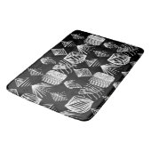 はっきりしたカリブのTribal Mudcloth – 白黒 バスマット (アングル)