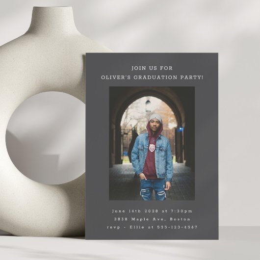はっきりしたシンプル黒モダン写真卒業パーティー 招待状