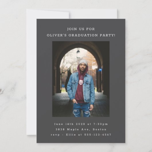 はっきりしたシンプル黒モダン写真卒業パーティー 招待状 (正面)