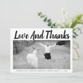 はっきりしたタイポグラフィありがとう結婚の写真 サンキューカード (スタンド正面)