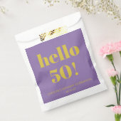 はっきりしたタイポグラフィパープルイエローモダン誕生日 フェイバーバッグ (封をした状態)