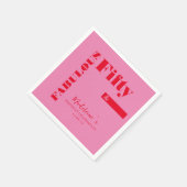 はっきりしたタイポグラフィピンクモダンレッド50誕生日 スタンダードカクテルナプキン (角)