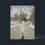 はっきりしたタイポグラフィフォトモダンクリスマス シーズンカード<br><div class="desc">タイポグラフィモダンに「メリークリスマス」を搭載したクリスマスはっきりしたカード。</div>