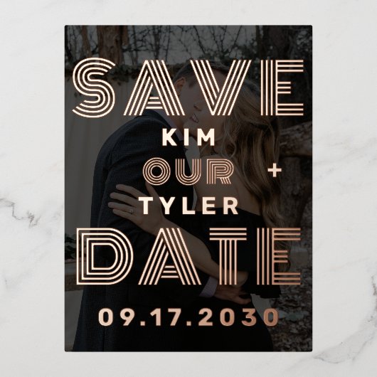 はっきりしたタイポグラフィ写真バラ結婚金ゴールドの救日付 箔招待状ポストカード (正面)