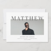 はっきりしたタイポグラフィ写真卒業パーティー招待状 案内状 (正面)